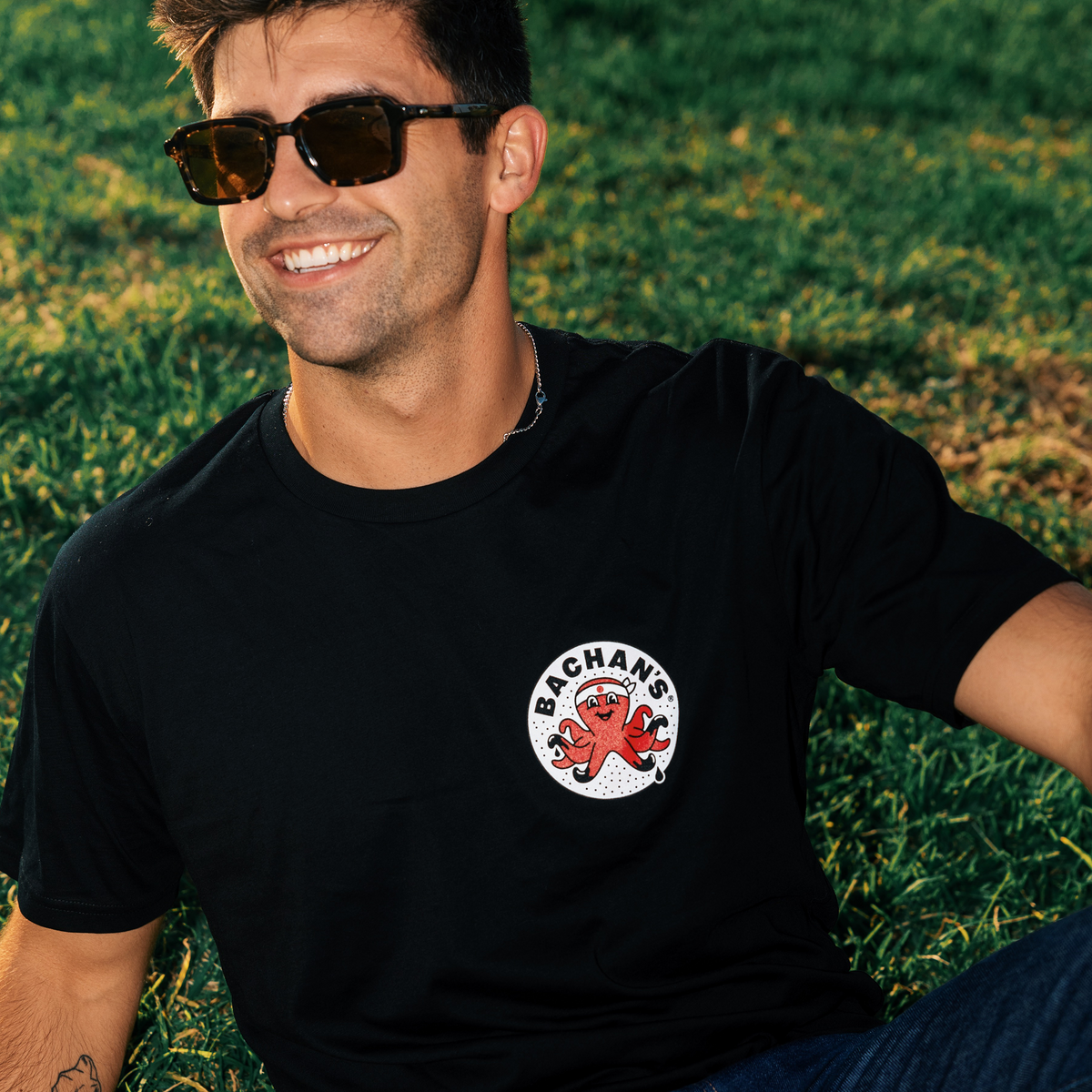 Knuckles Tee E4